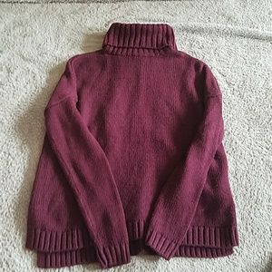 Garnet turtleneck sweater small